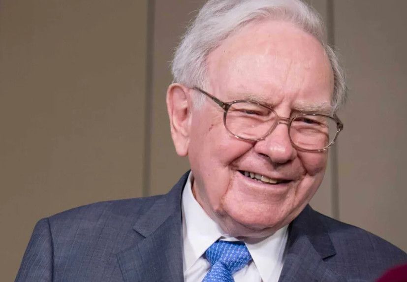 Warren Buffett uống 5 lon Coca-Cola mỗi ngày: Từ "Pepsi Warren" đến khoản đầu tư hơn 30 tỷ USD và bài học đầu tư kinh điển