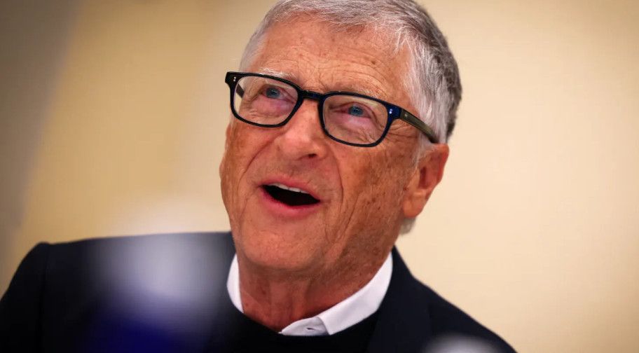 Bill Gates cảnh báo AI có thể gây biến động lớn: Thế giới vẫn chưa có kế hoạch ứng phó