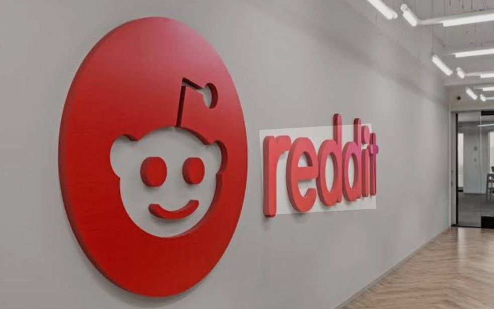 Đồng sáng lập Reddit: Ngành công nghệ “thiếu nhạy bén” khi giải thích rủi ro AI, thông tin sai lệch lan rộng