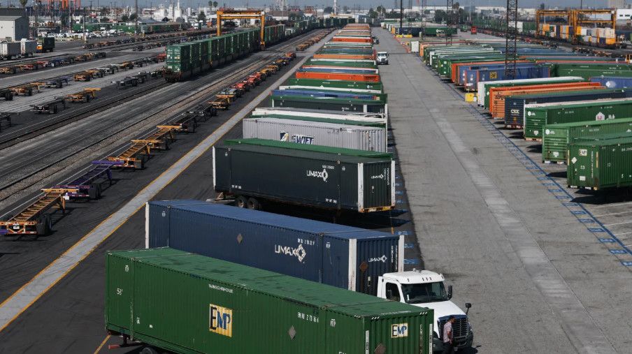 Giá dầu diesel Mỹ lập đỉnh, ngành vận tải cảnh báo cú sốc chi phí có thể lan sang người tiêu dùng