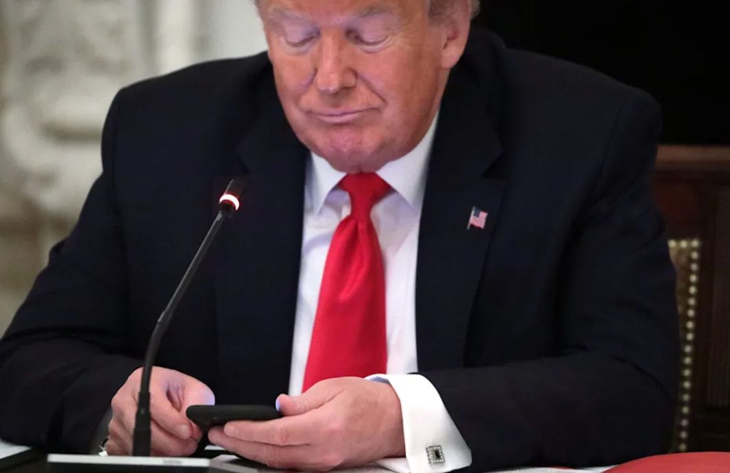 Trump giao dịch cổ phiếu nhiều hơn cả Quốc hội cộng lại: Vì sao vấn đề xung đột lợi ích đang được chú ý?