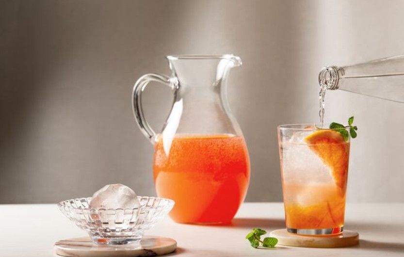 Uống nước ép trái cây thường xuyên có thể làm tăng nguy cơ tăng huyết áp, ăn trái cây tươi lại có lợi hơn